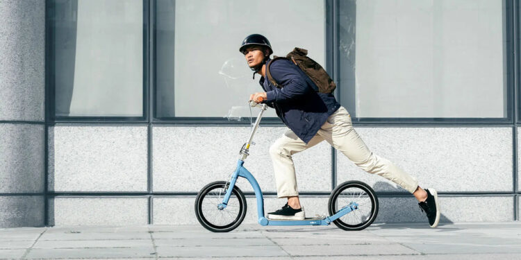 Potkupyöräily Perheen Yhteisenä Harrastuksena